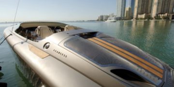 Fearless-Porsche’s limited edition speedboat