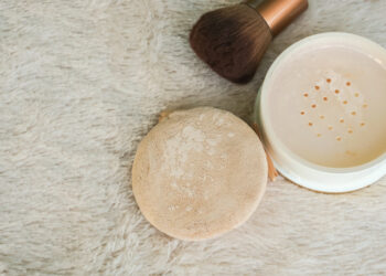 How to Keep Your Makeup in Place All Day