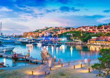 Guide to Experiencing Luxury Living in Sardinia: Tips and Tricks for Indulging in the Finer Things