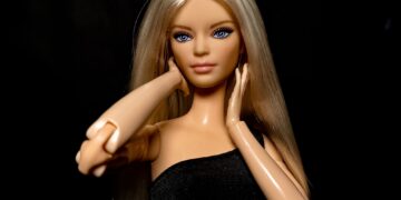 Why Barbiecore Beauty Will be The Fun and Playful Trend to Watch Out for This Summer